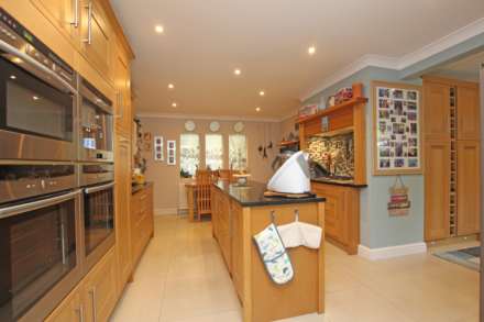 Kings Drive, Eastbourne, BN21 2YB, Image 3