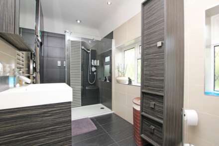 Kings Drive, Eastbourne, BN21 2YB, Image 41