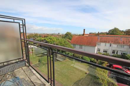 Meads Road, Eastbourne, BN20 7PX, Image 11