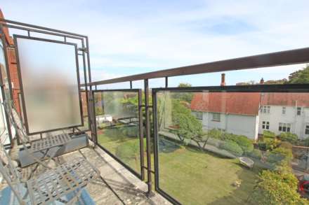 Meads Road, Eastbourne, BN20 7PX, Image 8