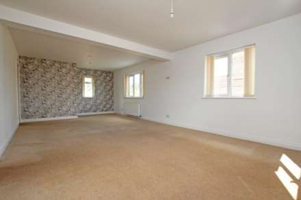 Eastbourne Road, Willingdon, BN20 9NG, Image 19