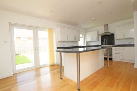 Eastbourne Road, Willingdon, BN20 9NG, Image 22