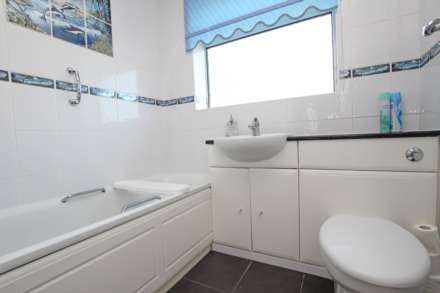 Wenthill Gardens, Lower Willingdon, BN22 0EX, Image 13