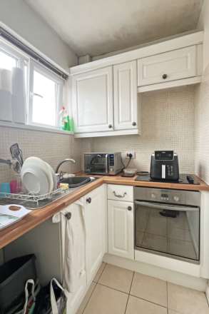 Old Orchard Road, Eastbourne, BN21 1DB, Image 7