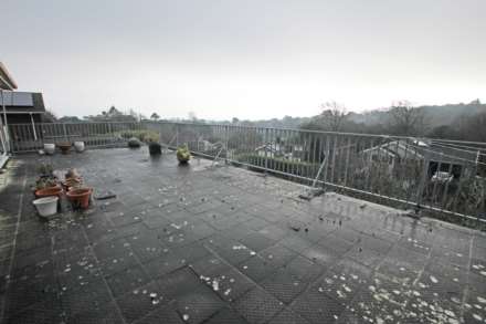 Hyde Tynings Close, Eastbourne, BN20 8TQ, Image 2