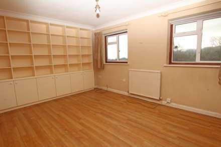 Hyde Tynings Close, Eastbourne, BN20 8TQ, Image 7