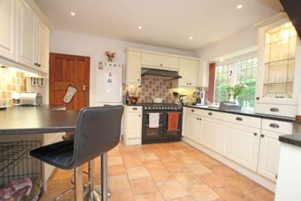 The Close, Off Huggetts Lane, Eastbourne, BN22 0LJ, Image 14