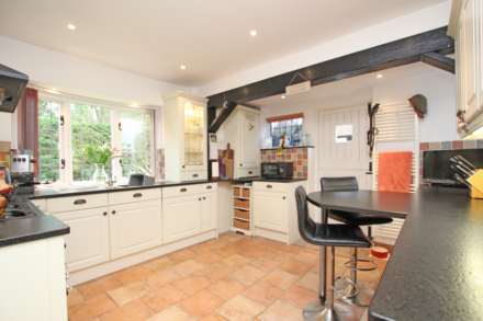 The Close, Off Huggetts Lane, Eastbourne, BN22 0LJ, Image 3