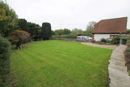 The Close, Off Huggetts Lane, Eastbourne, BN22 0LJ, Image 32