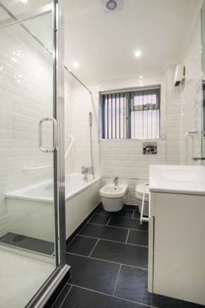 Buckhurst Close, Eastbourne, BN20 9EF, Image 10