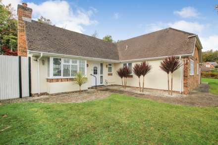 Buckhurst Close, Eastbourne, BN20 9EF, Image 17