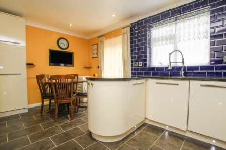 Buckhurst Close, Eastbourne, BN20 9EF, Image 7