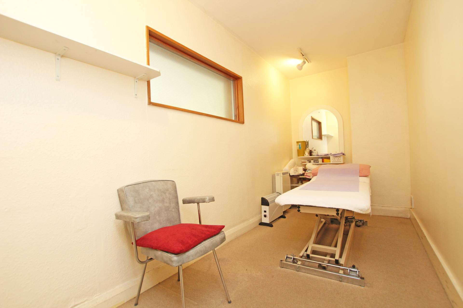 West Terrace, Eastbourne, BN21 4QX, Image 18
