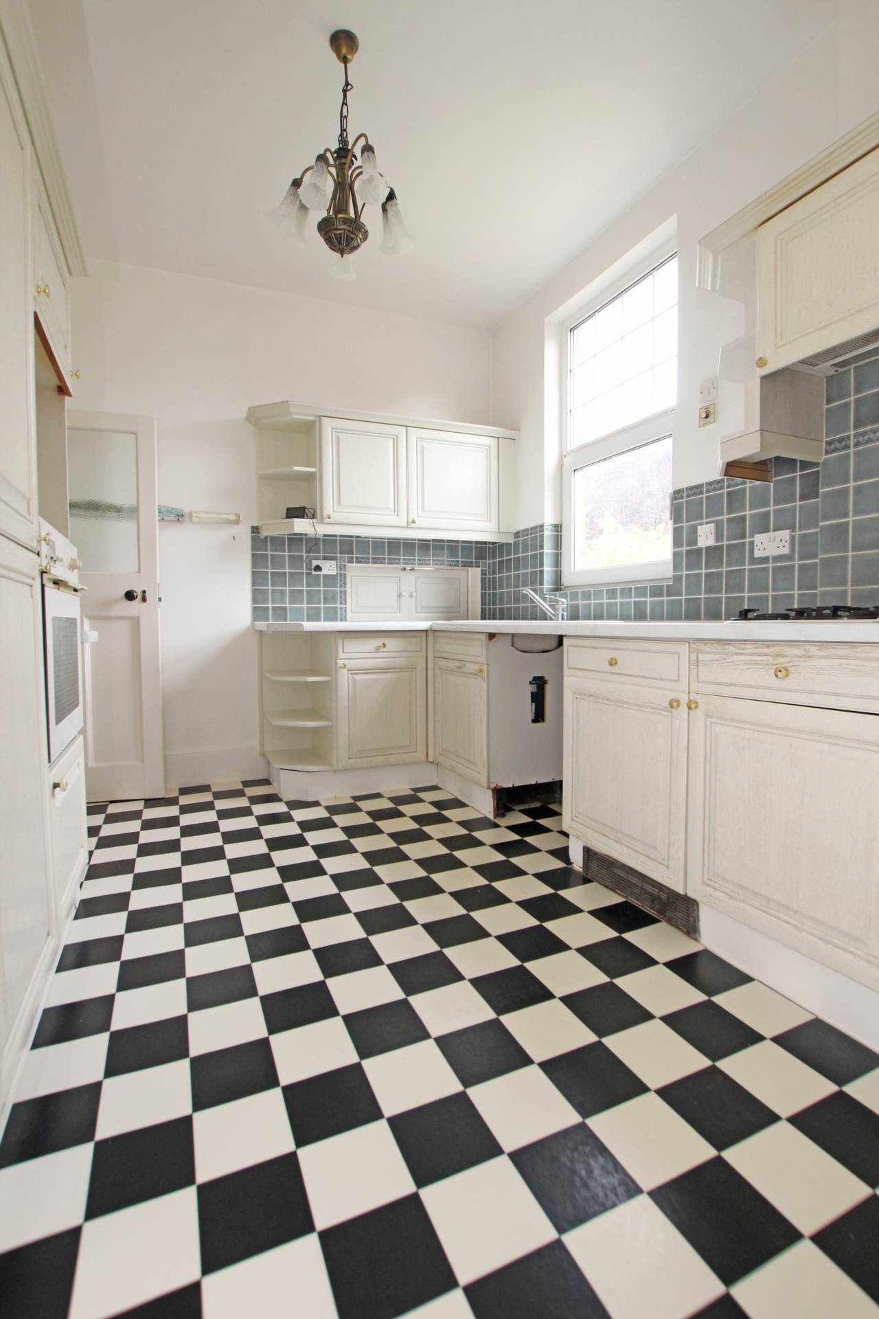 Carlisle Road, Eastbourne, BN20 7EN, Image 10