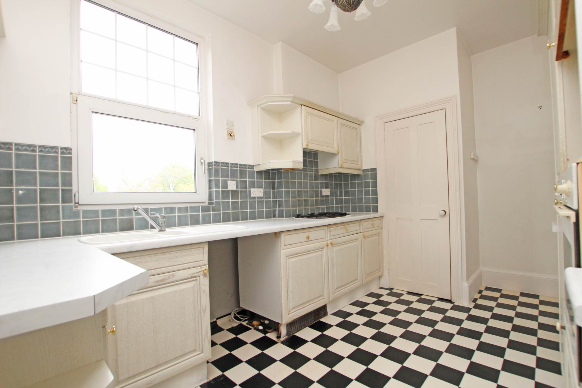 Carlisle Road, Eastbourne, BN20 7EN, Image 7