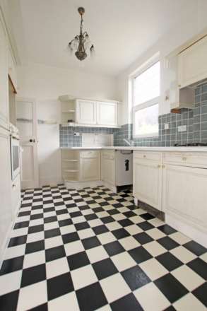 Carlisle Road, Eastbourne, BN20 7EN, Image 10