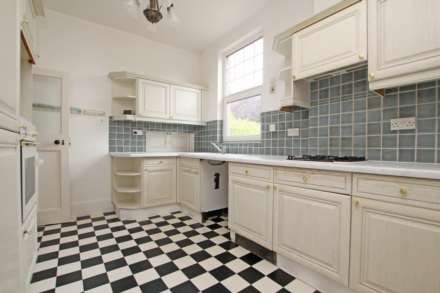 Carlisle Road, Eastbourne, BN20 7EN, Image 16