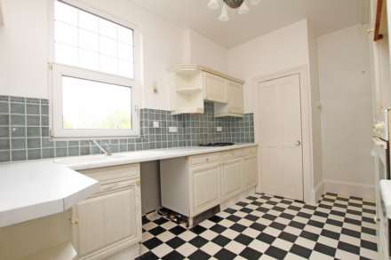 Carlisle Road, Eastbourne, BN20 7EN, Image 7