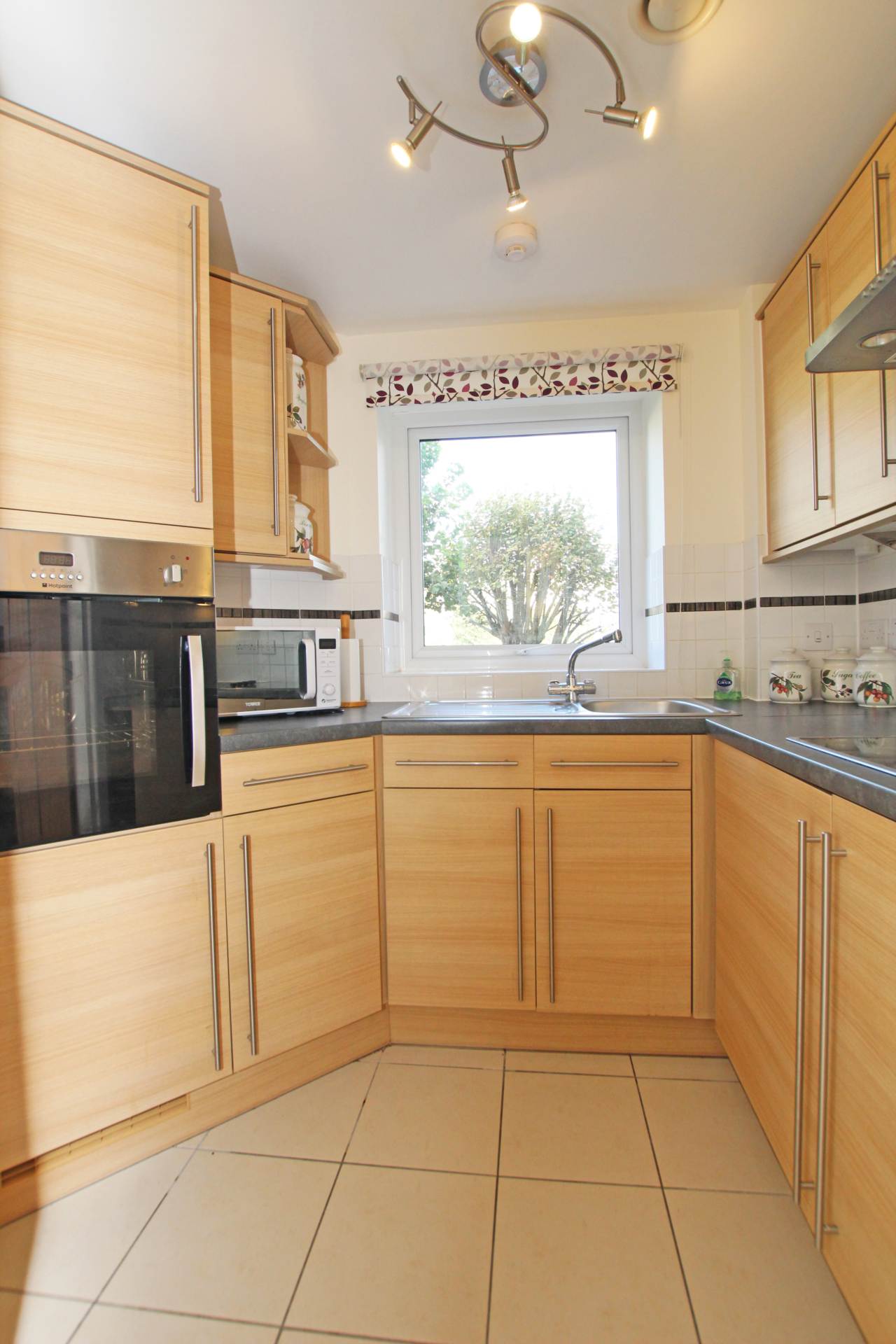 Martello Court, Jevington Gardens, BN21 4SD, Image 10