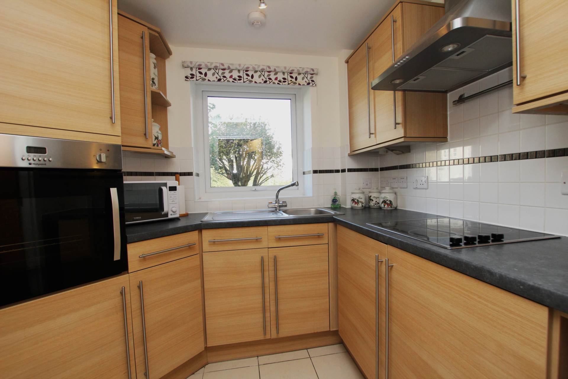 Martello Court, Jevington Gardens, BN21 4SD, Image 8