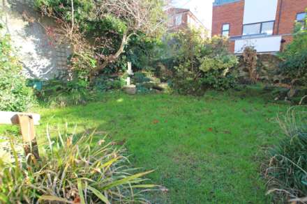 Chesterfield Gardens, Eastbourne, BN20 7NJ, Image 22