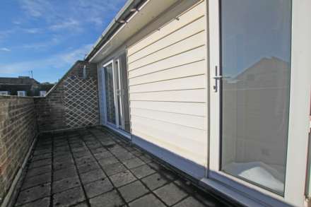 Chesterfield Gardens, Eastbourne, BN20 7NJ, Image 8