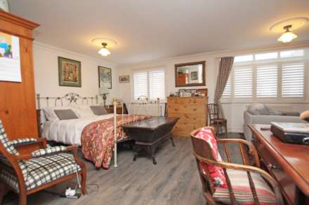 De Walden Mews, Eastbourne, BN20 7QU, Image 15