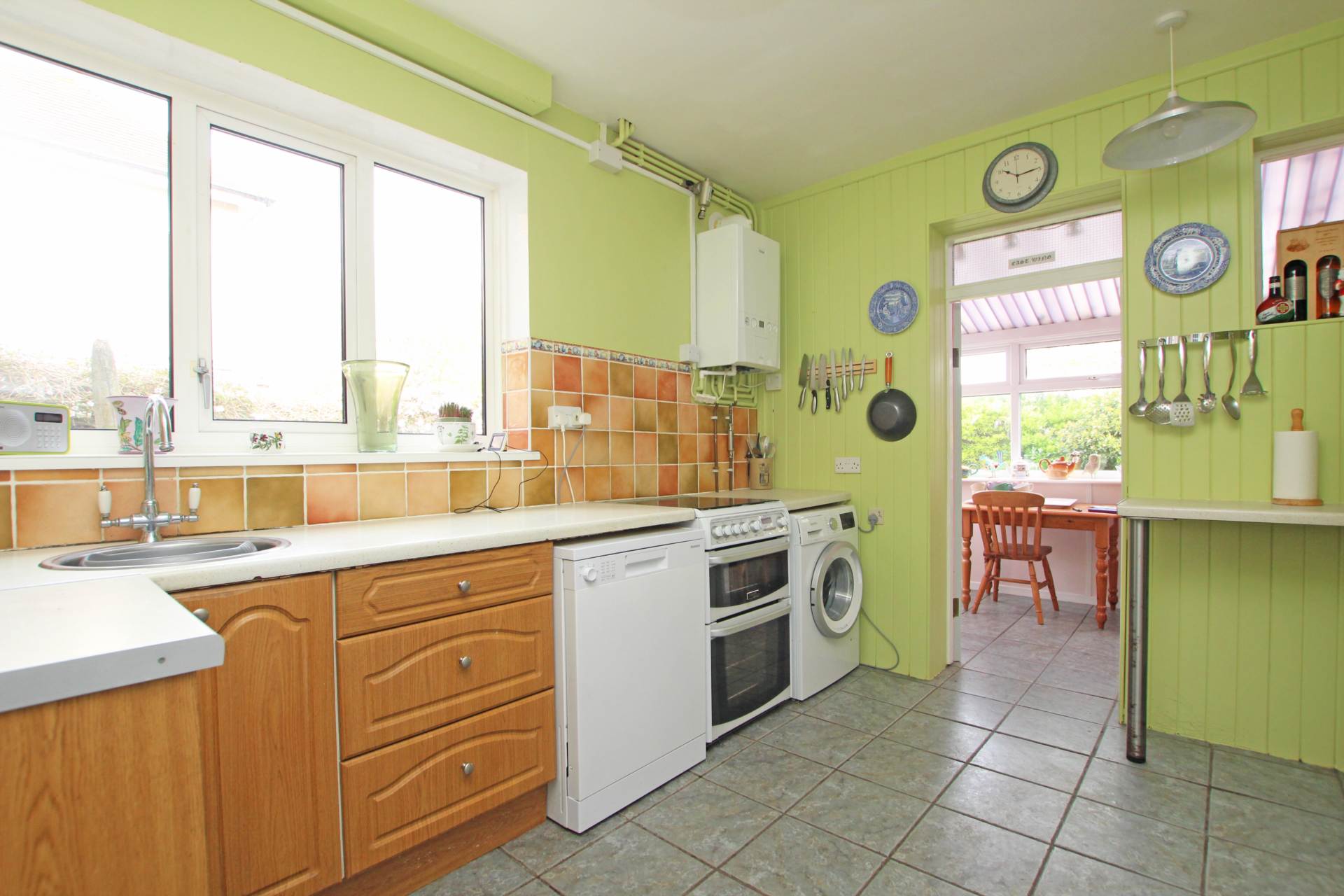 Channel View Road, Eastbourne, BN22 7LW, Image 4