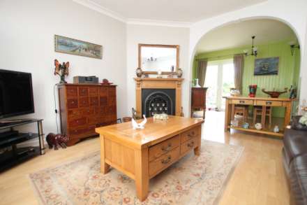 Channel View Road, Eastbourne, BN22 7LW, Image 2