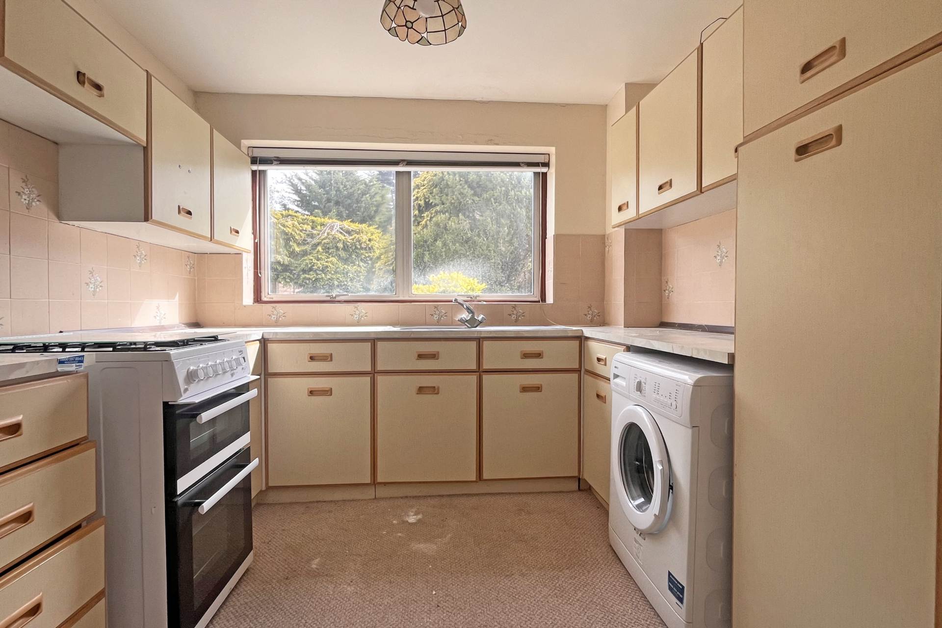 Oxendean Gardens, Eastbourne, BN22 0RP, Image 3
