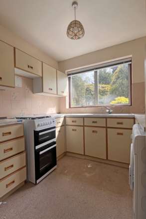 Oxendean Gardens, Eastbourne, BN22 0RP, Image 10