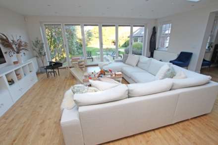 Compton Drive, Eastbourne, BN20 8BX, Image 18