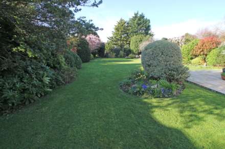 Compton Drive, Eastbourne, BN20 8BX, Image 28