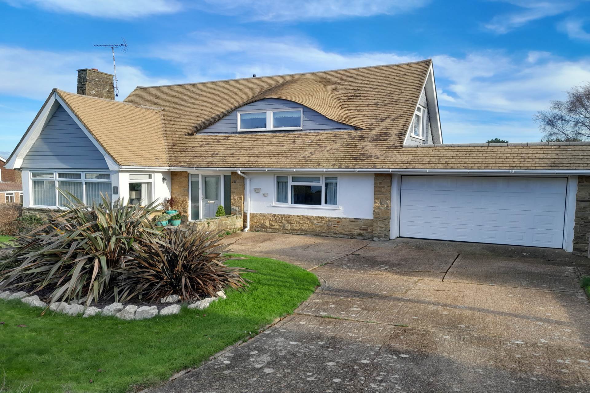 Foredown Close, Eastbourne, BN20 8DD, Image 1