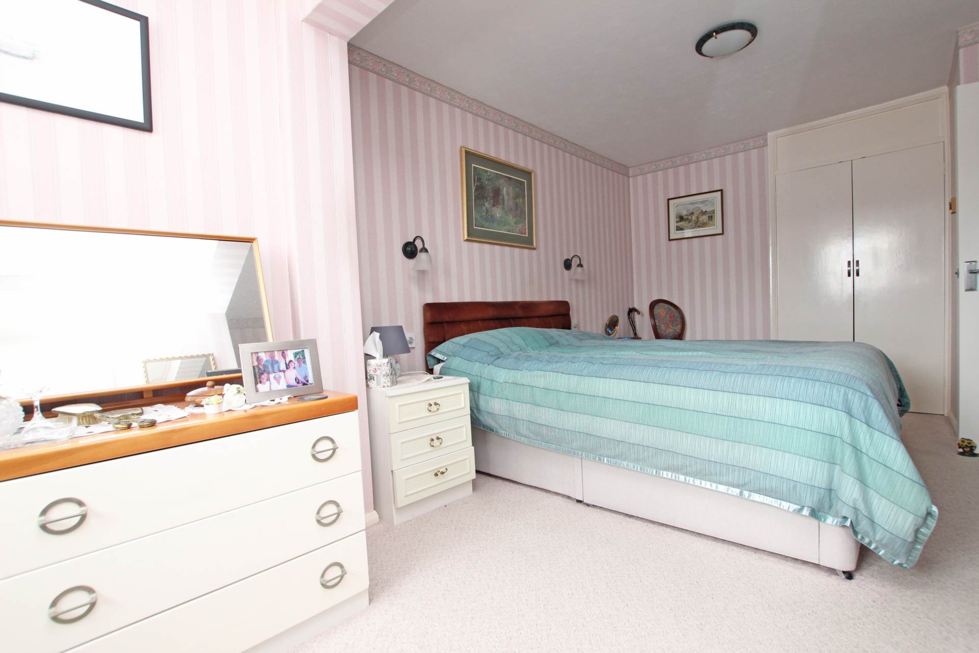 Oxendean Gardens, Eastbourne, BN22 0RS, Image 5