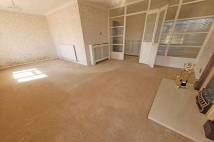 Friston Avenue, Eastbourne, BN22 0EL, Image 11