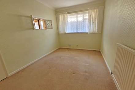Friston Avenue, Eastbourne, BN22 0EL, Image 8