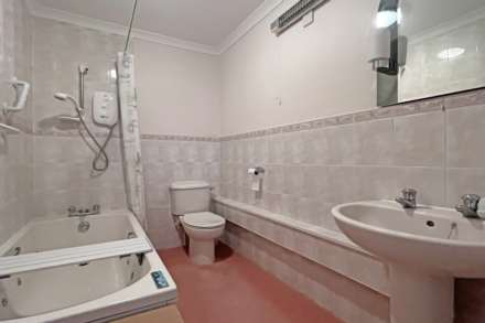 Granville Road, Eastbourne, BN20 7EG, Image 4
