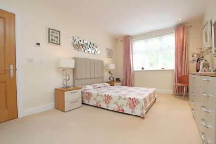 Darley Road, Eastbourne, BN20 7GB, Image 4