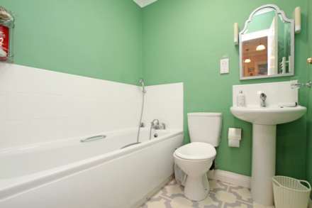 Grassington Road, Eastbourne, BN20 7BG, Image 12