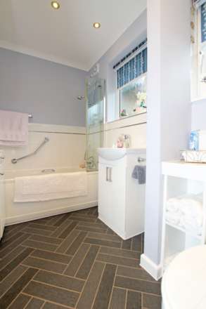 Chatfield Crescent, Eastbourne, BN22 0EZ, Image 10