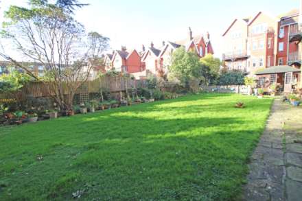 Grassington Road, Eastbourne, BN20 7BY, Image 18