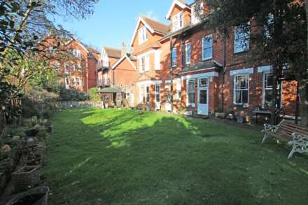 Grassington Road, Eastbourne, BN20 7BY, Image 19