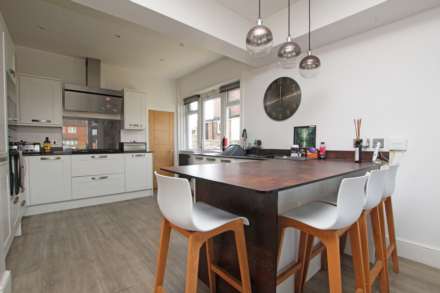 Park Avenue, Eastbourne, BN21 2XG, Image 2