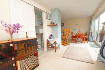 Burton Road, Eastbourne, BN21 2RE, Image 11