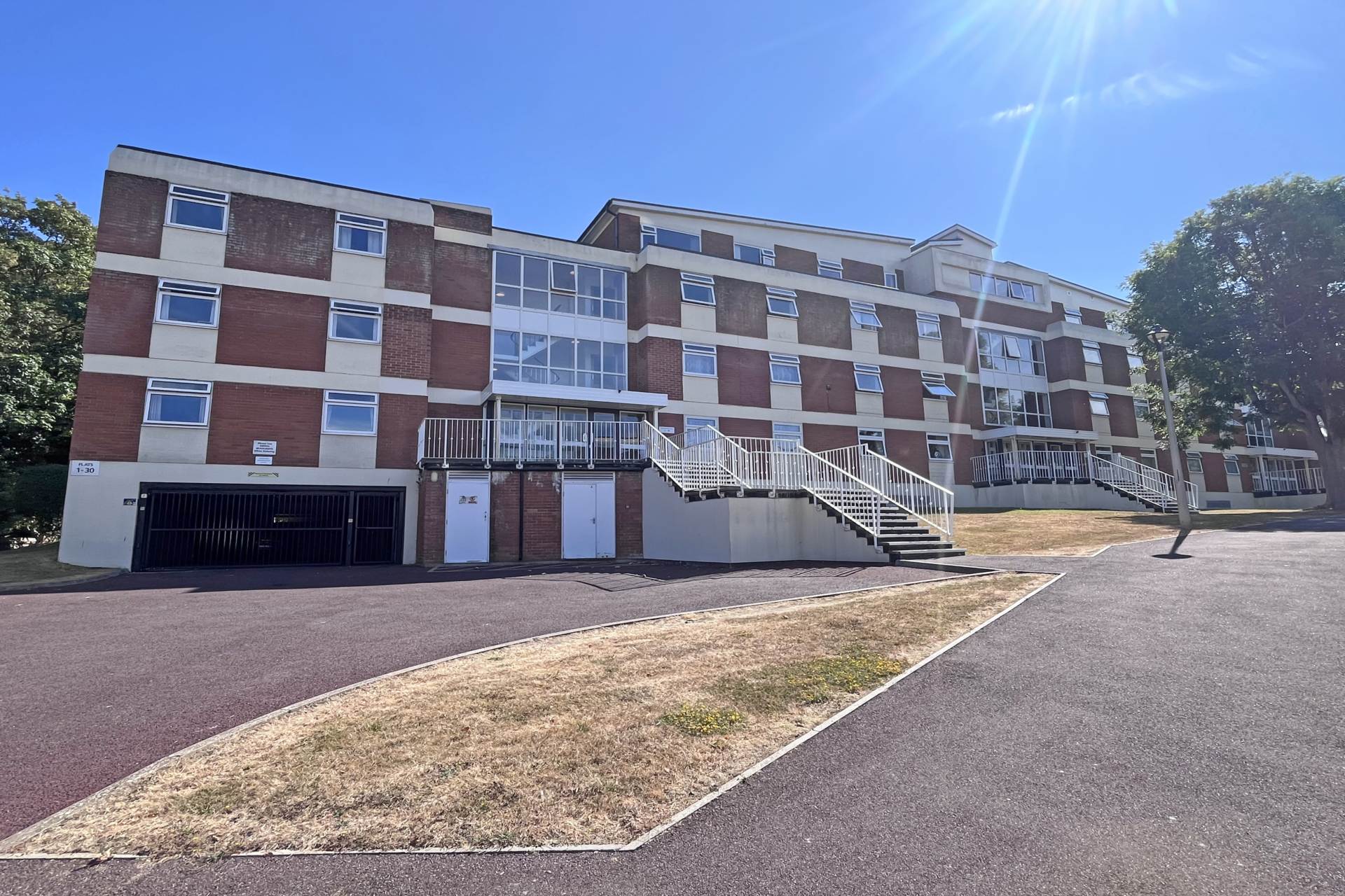 Silverdale Road, Eastbourne, BN20 7AQ, Image 1