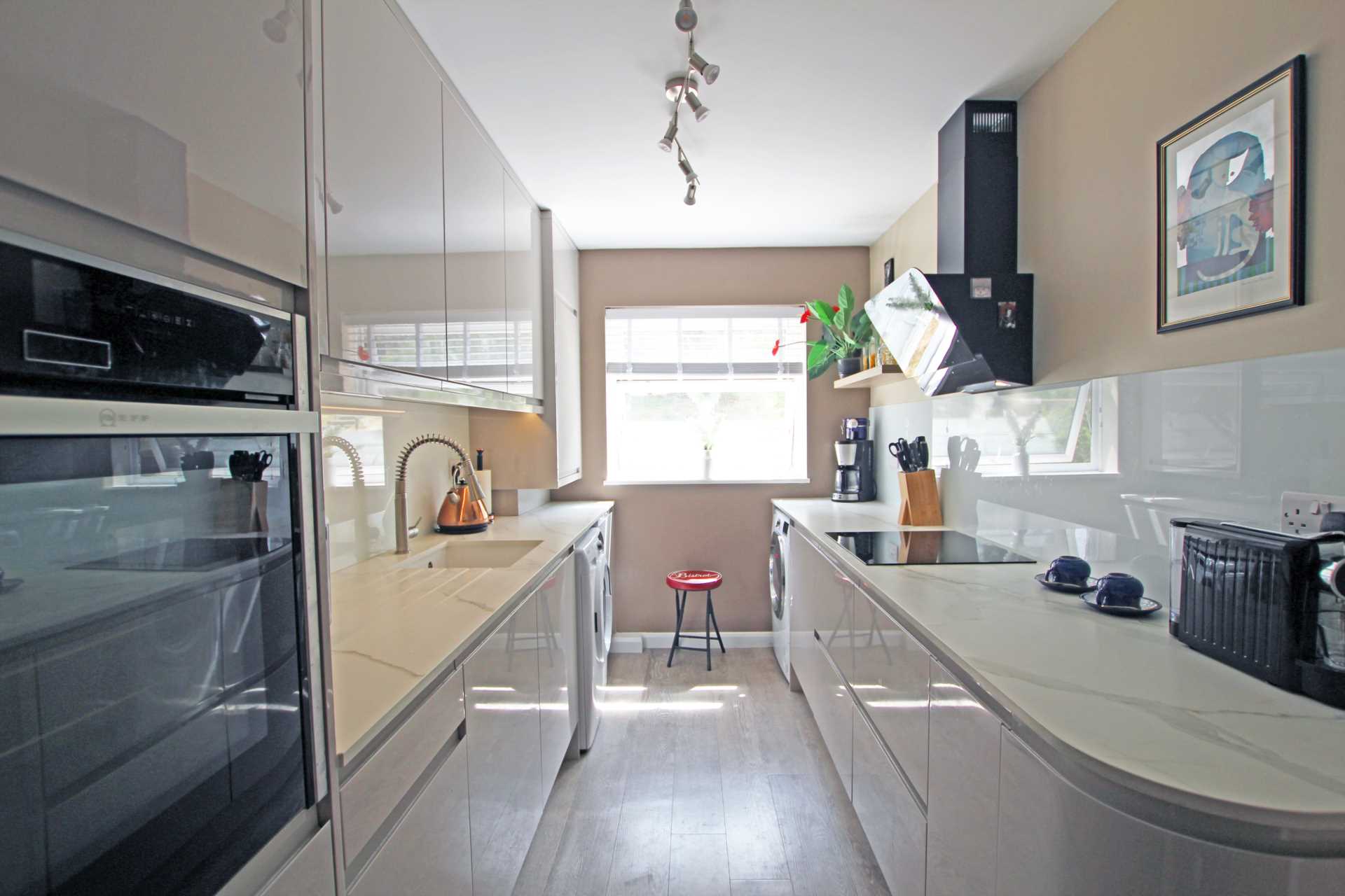 Silverdale Road, Eastbourne, BN20 7AQ, Image 9