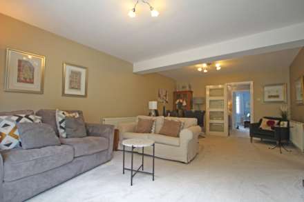 Silverdale Road, Eastbourne, BN20 7AQ, Image 2