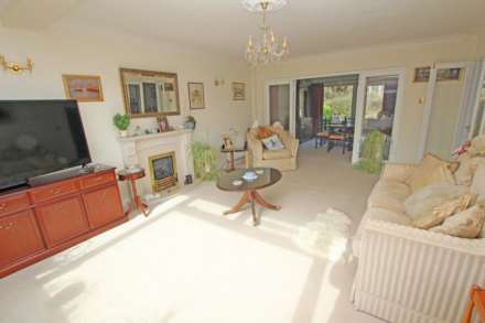 Cranborne Avenue, Eastbourne, BN20 7TT, Image 11