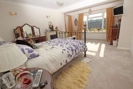 Cranborne Avenue, Eastbourne, BN20 7TT, Image 6